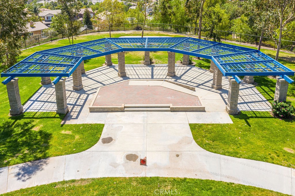 https://media.crmls.org/medias/eb49e545-4759-4c9f-aab9-a72db2eea360.jpg?preset=X-Large