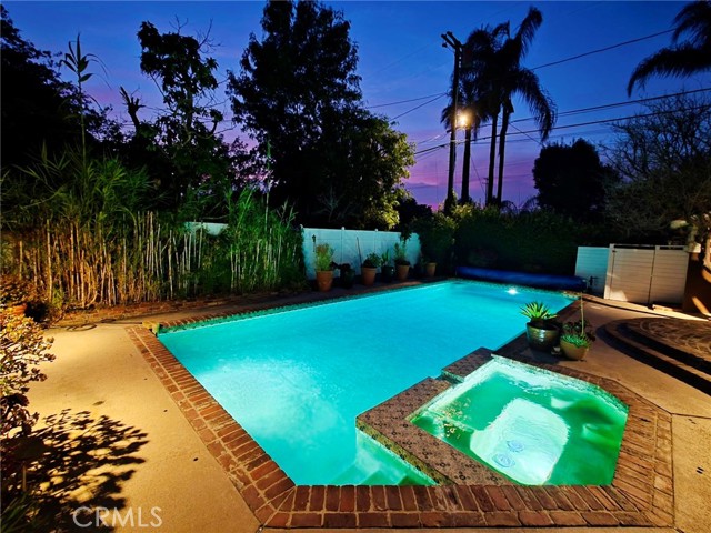 13405 Tiara Street, Valley Glen CA: https://media.crmls.org/medias/eb49e54a-d163-4cb7-a3a1-8507b88ff3d2.jpg