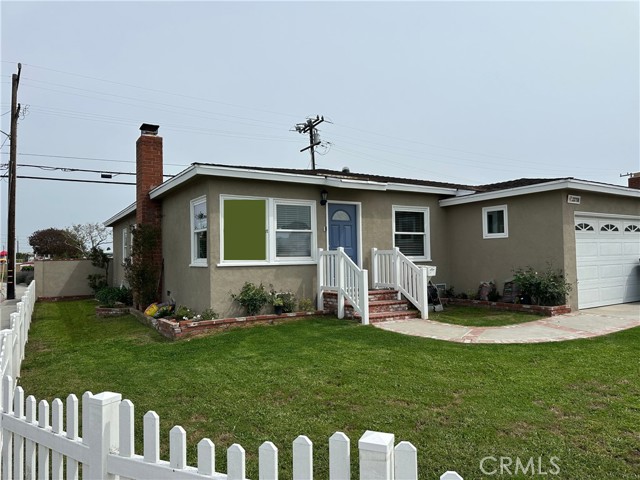 Detail Gallery Image 2 of 33 For 22708 Ladeene Ave, Torrance,  CA 90505 - 4 Beds | 2 Baths