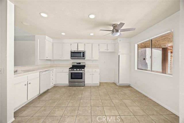 2436 S diamond bar, Diamond Bar CA: https://media.crmls.org/medias/eb4bd0b9-b4b1-4a9c-8a14-450184957e00.jpg