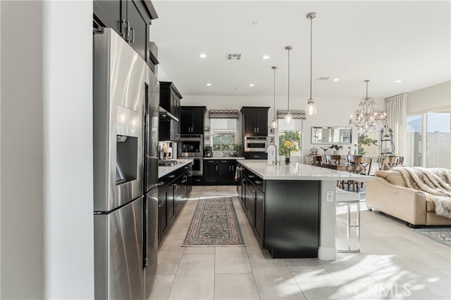 Detail Gallery Image 14 of 69 For 24159 Evesong, Corona,  CA 92883 - 3 Beds | 2 Baths