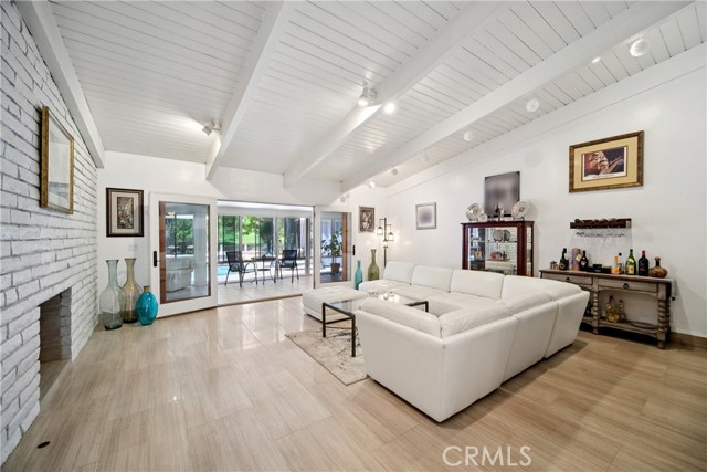 16857 Colven Road, Granada Hills CA: https://media.crmls.org/medias/eb4d0ba7-c19d-44f0-a7a7-cb8ebb7d2731.jpg