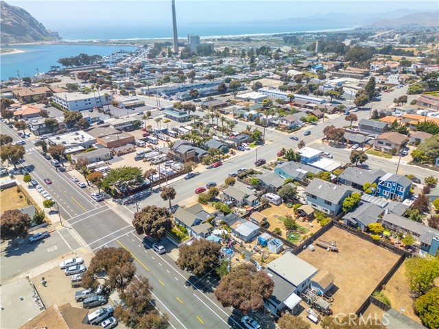 904 Monterey, Morro Bay CA: https://media.crmls.org/medias/eb4e1997-8299-48ad-b21e-e9d9326dca04.jpg