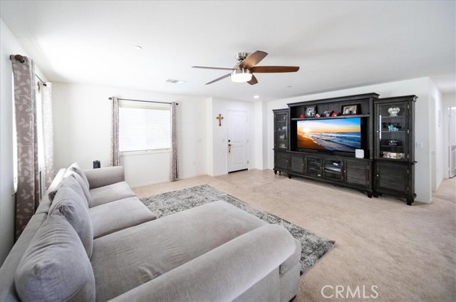 Detail Gallery Image 6 of 34 For 12956 Azalea, Moreno Valley,  CA 92555 - 4 Beds | 3 Baths