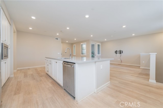 Detail Gallery Image 15 of 37 For 174 Tribeca, Irvine,  CA 92612 - 2 Beds | 2 Baths