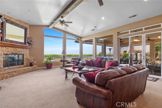 38792 Comanche Point Road, Arvin CA: https://media.crmls.org/medias/eb4ff2c0-6d45-49ce-bdb8-40d4cfc3b74b.jpg