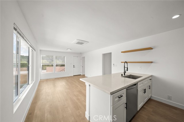 961 W 21st, San Pedro CA: https://media.crmls.org/medias/eb506fac-006b-4b4d-956d-060c763fbd73.jpg