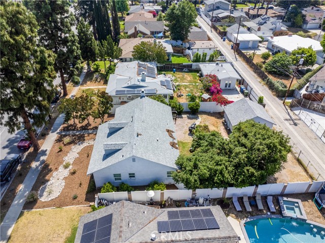 17062 San Fernando Mission Boulevard, Granada Hills CA: https://media.crmls.org/medias/eb50a7b4-b06c-4de9-9c27-3259421f87b5.jpg
