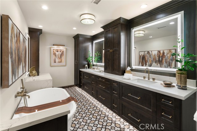 Image 18 of 37 For 2065 Phalarope Court