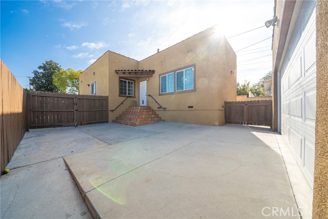 Detail Gallery Image 5 of 30 For 1937 Charnwood Ave, Alhambra,  CA 91803 - 3 Beds | 2 Baths