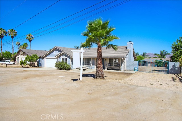 21703 Corso Alto Avenue, Nuevo CA: https://media.crmls.org/medias/eb512110-7f5e-4cba-ba92-b5fe2e35341f.jpg