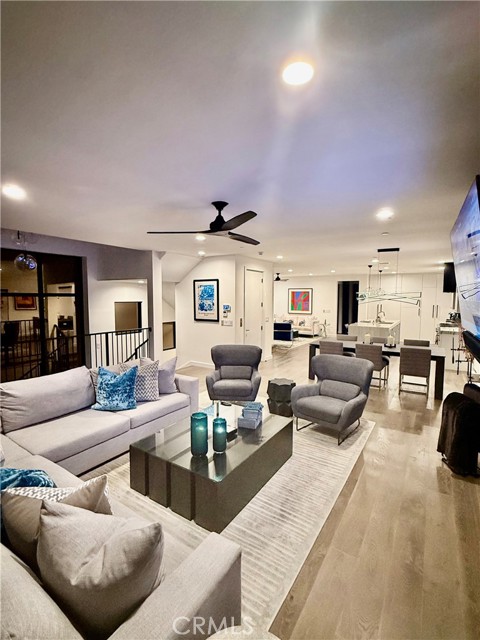 Detail Gallery Image 8 of 56 For 116 W Channel Islands Bld, Oxnard,  CA 93035 - 5 Beds | 5 Baths