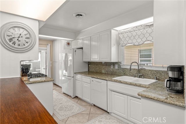 Detail Gallery Image 10 of 31 For 5930 Harvey Way, Lakewood,  CA 90713 - 2 Beds | 1 Baths