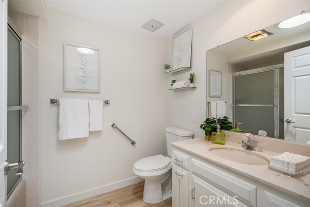 933 Avenida Majorca, Laguna Woods CA: https://media.crmls.org/medias/eb520354-2aa3-4be6-8cb2-c7a9e253c052.jpg