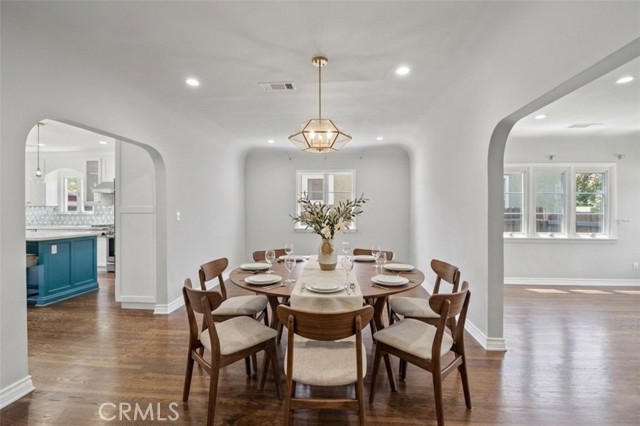 Detail Gallery Image 7 of 36 For 2682 E Villa St, Pasadena,  CA 91107 - 4 Beds | 3 Baths