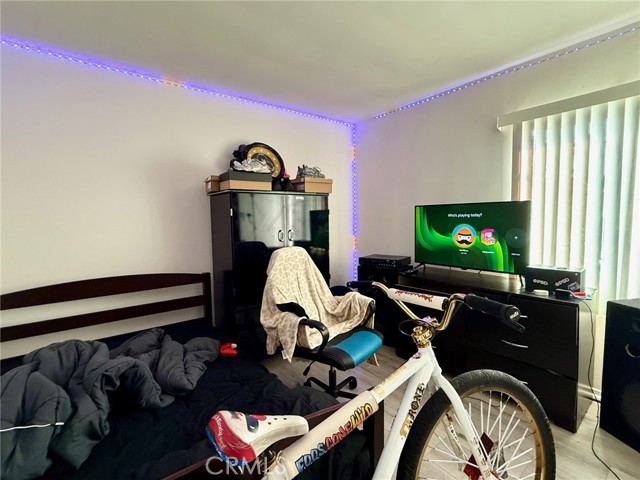 Detail Gallery Image 14 of 47 For 5231 Roseland, Los Angeles,  CA 90016 - – Beds | – Baths