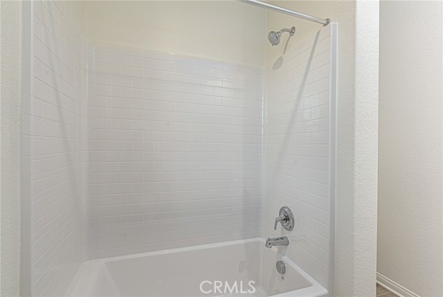 30526 Sierra Linda, Winchester CA: https://media.crmls.org/medias/eb52af86-8425-47cb-8b60-cc1f1a1166b8.jpg