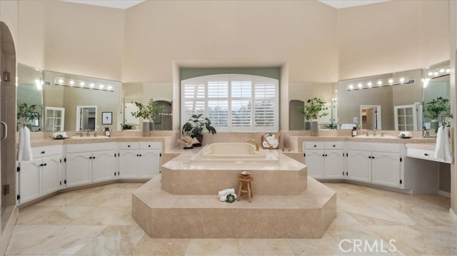 844 Deep Springs Drive, Claremont CA: https://media.crmls.org/medias/eb52cb5d-ed1b-4c95-b3a5-942eceef9b0b.jpg