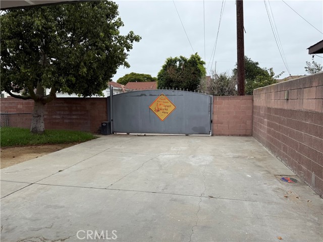 11224 Studebaker Road, Norwalk CA: https://media.crmls.org/medias/eb531961-1f3b-402c-a43d-ac3948bb3888.jpg