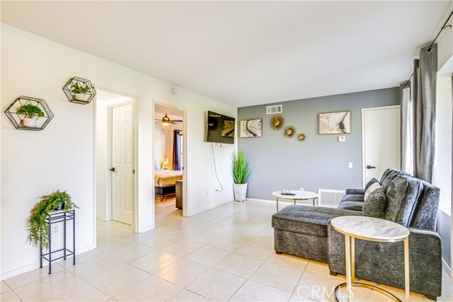 Detail Gallery Image 4 of 26 For 1100 E Amado Rd 11a1,  Palm Springs,  CA 92262 - 1 Beds | 1 Baths
