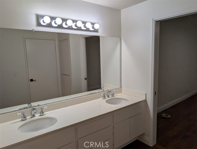 24153 Del Monte Drive, Valencia CA: https://media.crmls.org/medias/eb53ed18-439f-4db1-8a28-0e7f950a42d0.jpg