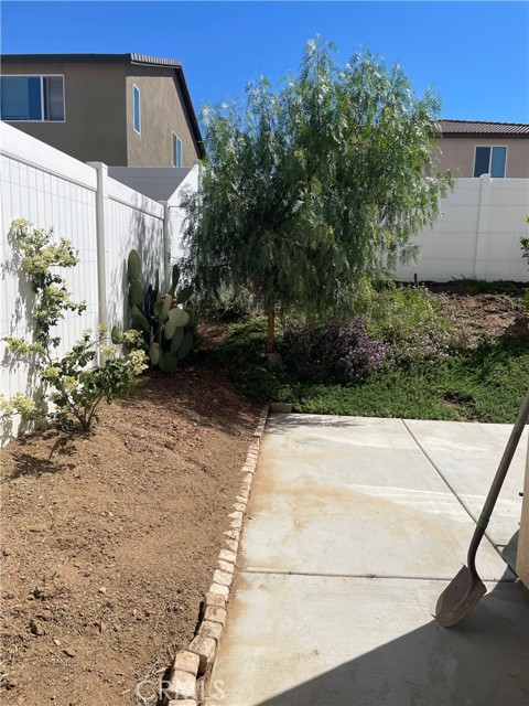 Detail Gallery Image 8 of 41 For 25794 Drum Himm, Homeland,  CA 92548 - 6 Beds | 4/1 Baths