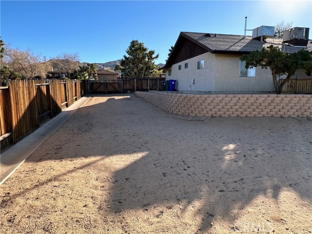 Detail Gallery Image 18 of 29 For 56494 Anaconda Dr, Yucca Valley,  CA 92284 - 2 Beds | 2 Baths