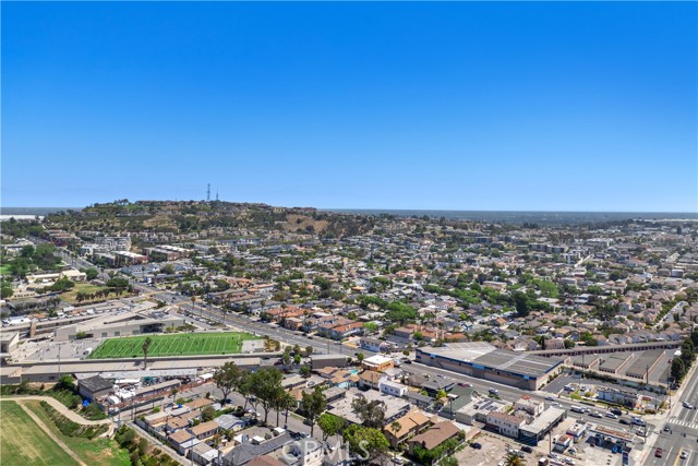 1850 Gardenia Avenue, Long Beach CA: https://media.crmls.org/medias/eb572015-8ec9-4b99-a14b-390987dd872a.jpg