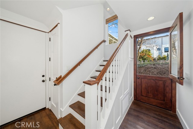 Detail Gallery Image 5 of 24 For 417 1/2 Poinsettia Ave, Corona Del Mar,  CA 92625 - 2 Beds | 2/1 Baths