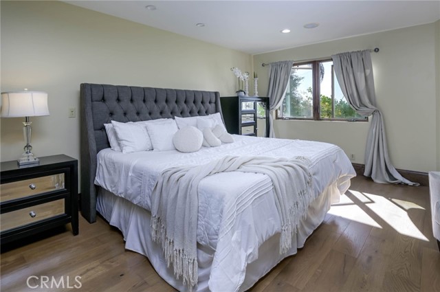 Image 23 of 42 For 16186 Peterson Drive