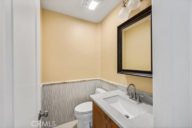 Detail Gallery Image 25 of 49 For 1033 Linden Pl, Costa Mesa,  CA 92627 - 4 Beds | 2/1 Baths