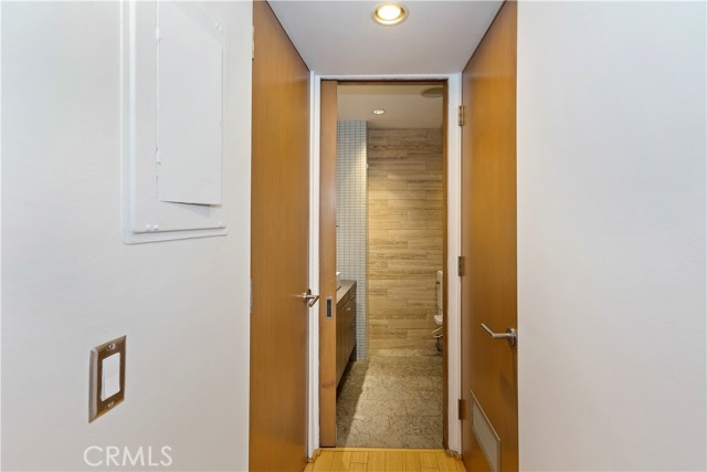 Detail Gallery Image 12 of 26 For 7250 Franklin Ave #506,  Los Angeles,  CA 90046 - 0 Beds | 1 Baths