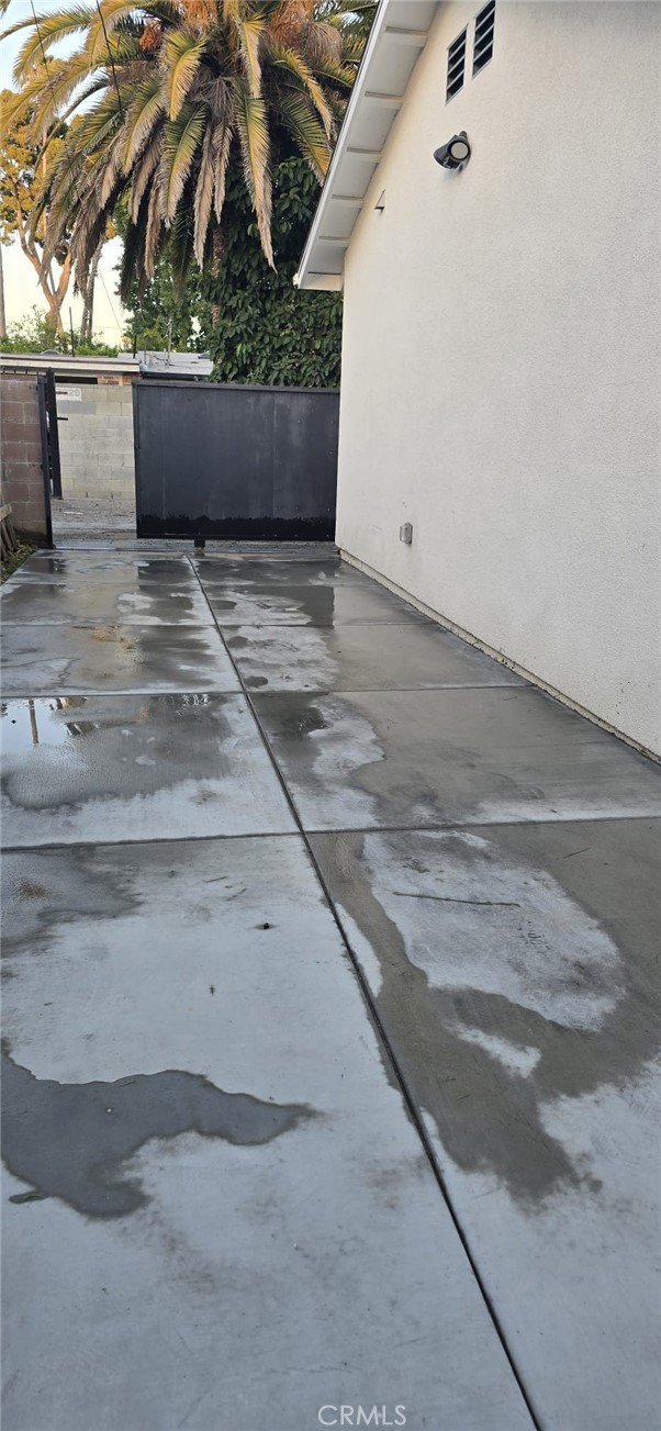 7728 Chimineas Avenue, Reseda CA: https://media.crmls.org/medias/eb5a51ff-fea6-425b-9b81-dc0c326eaa7a.jpg