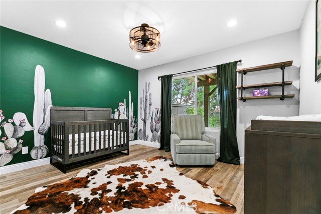 11435 Tampa Avenue, Porter Ranch CA: https://media.crmls.org/medias/eb5a5905-9197-464a-99f9-4d26818da3b2.jpg