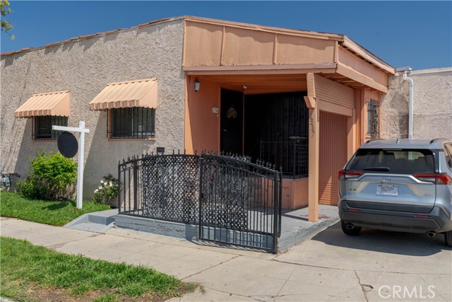 2317 Hyde Park Boulevard #2, Los Angeles, CA, 90043 2317 Hyde Park Boulevard #2, Los Angeles, CA, 90043