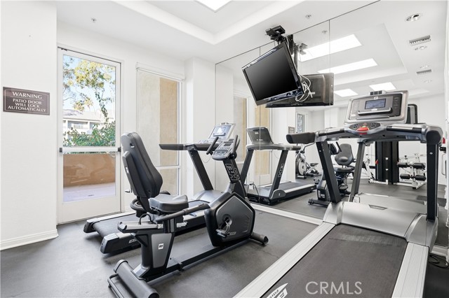 2605 Sepulveda Boulevard, Torrance CA: https://media.crmls.org/medias/eb5ae374-73f1-484c-bc75-1924420454bb.jpg