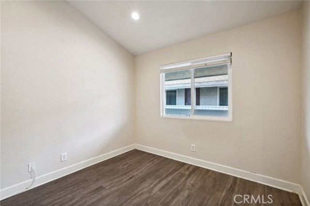 Detail Gallery Image 16 of 22 For 1140 Molino Ave #7,  Long Beach,  CA 90804 - 2 Beds | 2 Baths