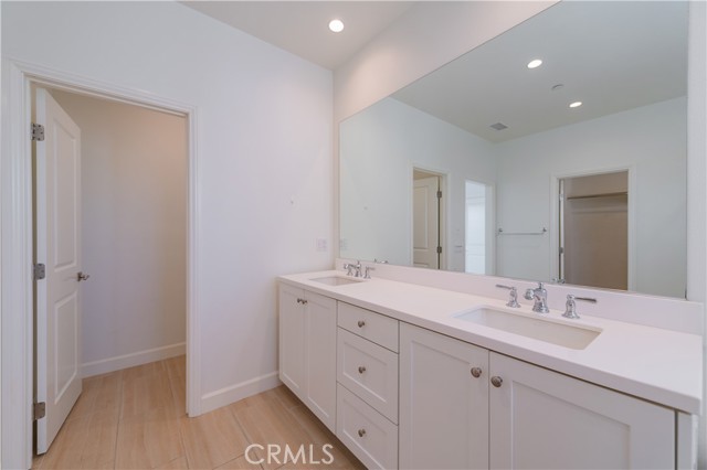 Detail Gallery Image 31 of 33 For 111 Omar, Irvine,  CA 92620 - 4 Beds | 3 Baths