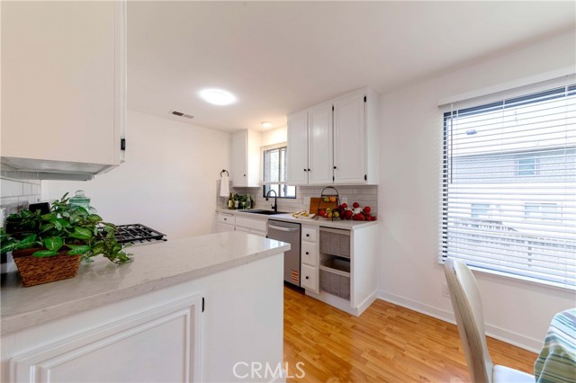 Detail Gallery Image 23 of 41 For 1118 Magnolia St #C,  South Pasadena,  CA 91030 - 3 Beds | 2/1 Baths