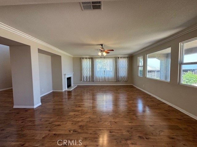 Detail Gallery Image 12 of 53 For 16034 Skyridge Dr, Riverside,  CA 92509 - 4 Beds | 4 Baths