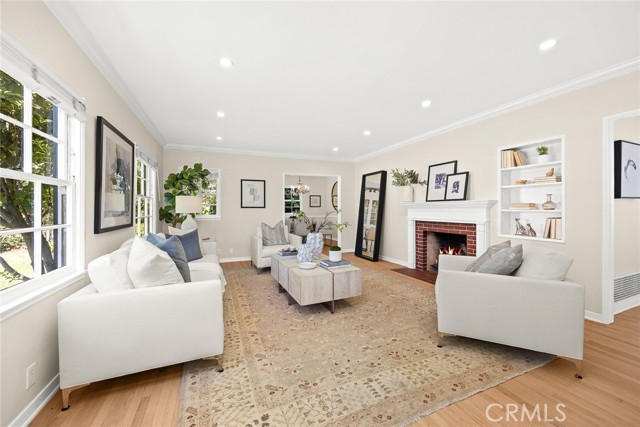 852 E Howard Street, Pasadena CA: https://media.crmls.org/medias/eb5c61cd-8599-44da-af6c-59a2fa3aaf69.jpg