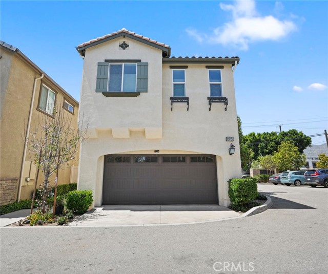 Detail Gallery Image 1 of 42 For 12827 W Hemingway Dr, San Fernando,  CA 91340 - 4 Beds | 2/1 Baths