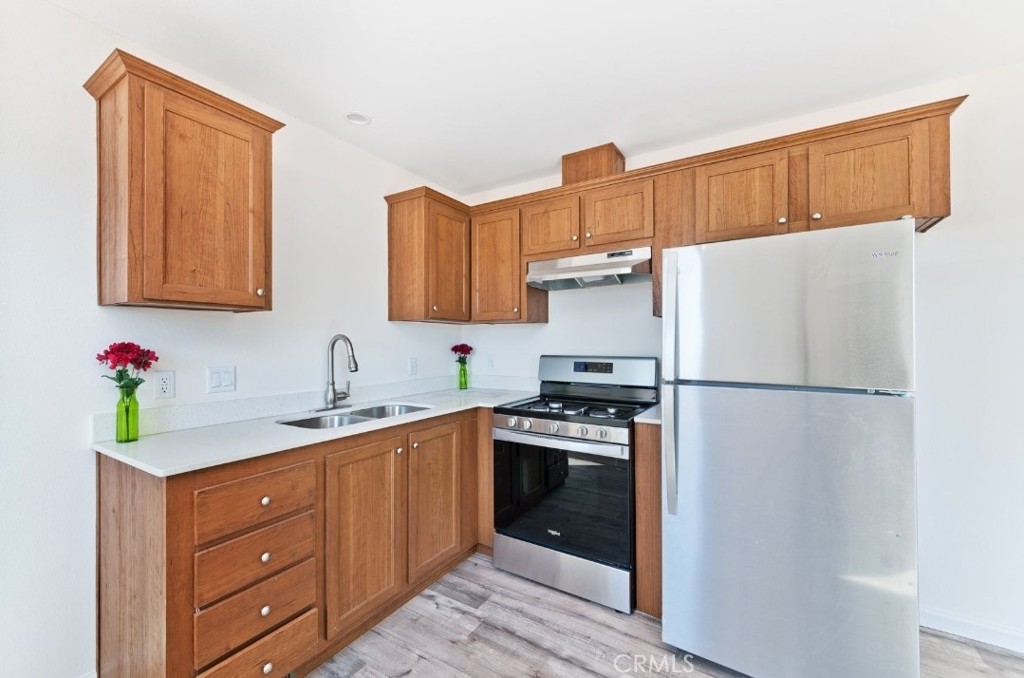 MLS #OC25250343 image #3