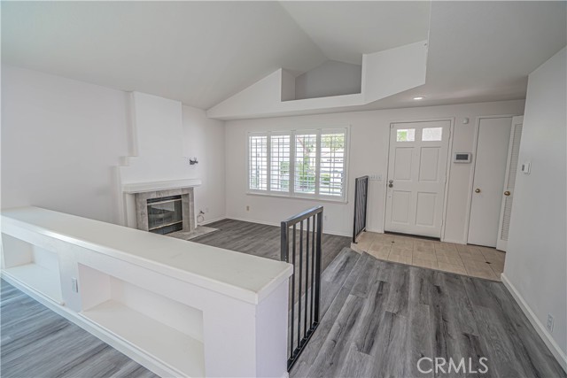 Detail Gallery Image 8 of 32 For 26506 Strambino Ct, Valencia,  CA 91355 - 2 Beds | 2 Baths