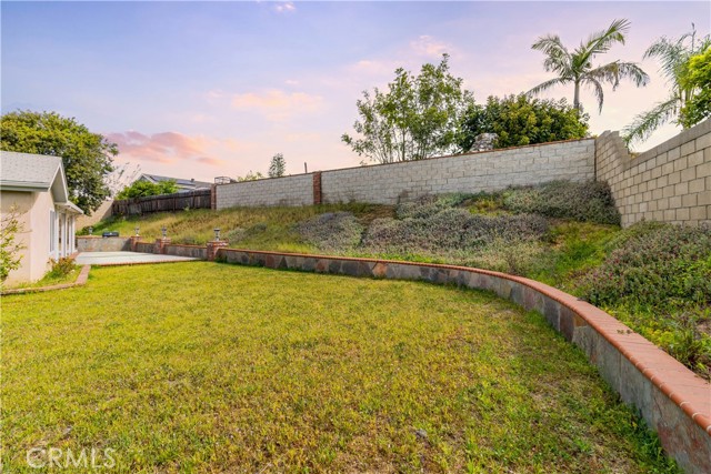 25265 Pana Court, Lake Forest CA: https://media.crmls.org/medias/eb5eea66-b146-4ab7-a92c-484bc0c684bf.jpg