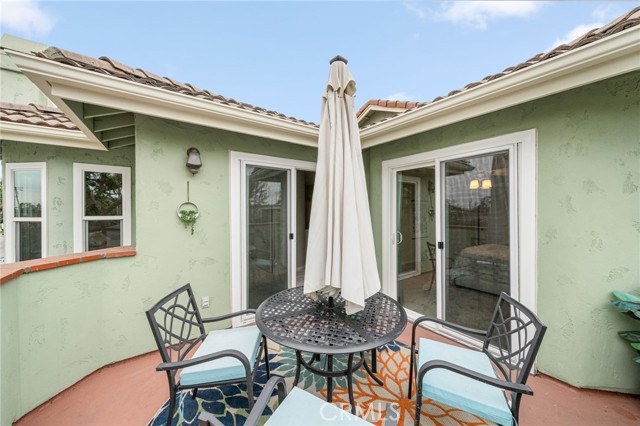 Detail Gallery Image 27 of 39 For 383 Park Ave, Long Beach,  CA 90814 - 3 Beds | 3 Baths