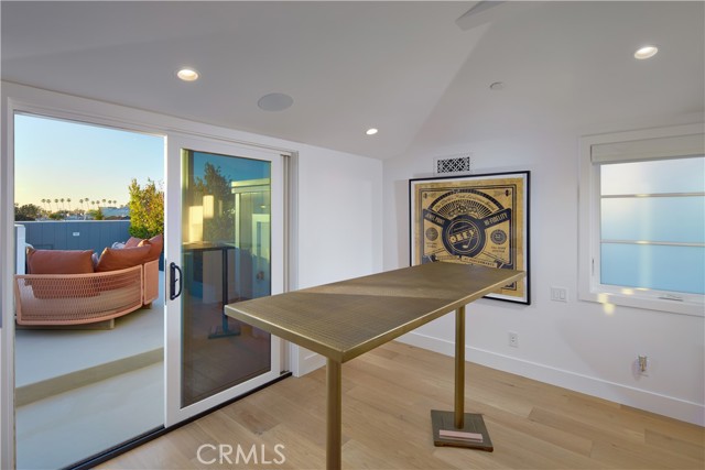 Detail Gallery Image 22 of 30 For 418 Larkspur, Corona Del Mar,  CA 92625 - 4 Beds | 4 Baths