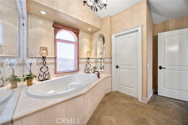21925 Heatheridge Drive, Yorba Linda CA: https://media.crmls.org/medias/eb5fc681-7c33-4a7f-bb49-6209fceabb55.jpg
