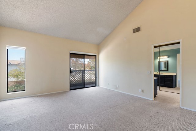 Detail Gallery Image 12 of 34 For 1432 E Foothill Bld, Glendora,  CA 91741 - 2 Beds | 2/1 Baths