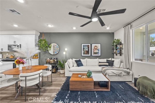 1752 Cayton Loop, West Covina CA: https://media.crmls.org/medias/eb61815f-abb4-40e3-a2dc-d2773ca013c7.jpg